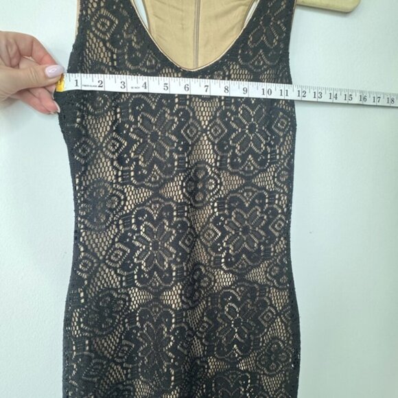 Dress the Population Black & Beige V-Neck Midi Dress - Size Small - Picture 9 of 16